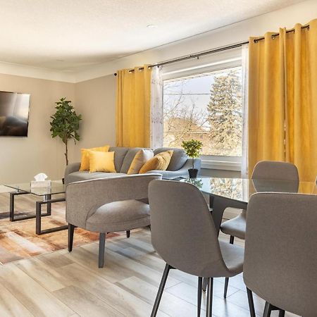 Entire 2 Bedroom Apartment Downtown - U3 Waterloo Exterior photo